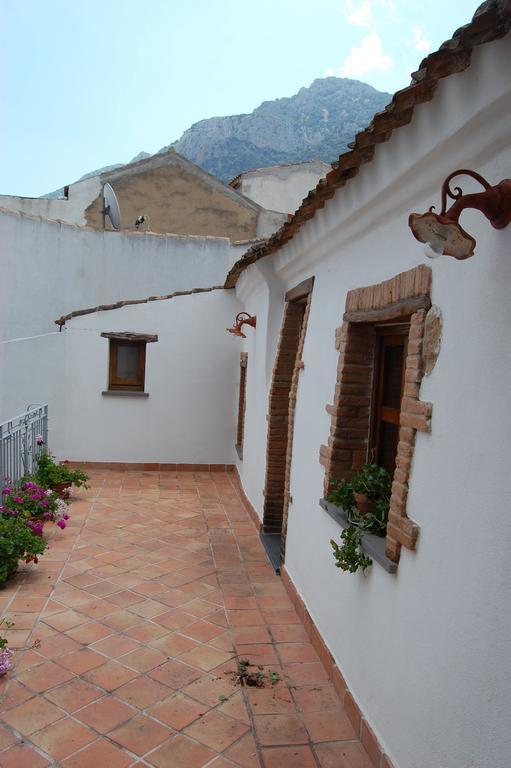 Rifugio Di Galte Bed & Breakfast Galtellì Dış mekan fotoğraf